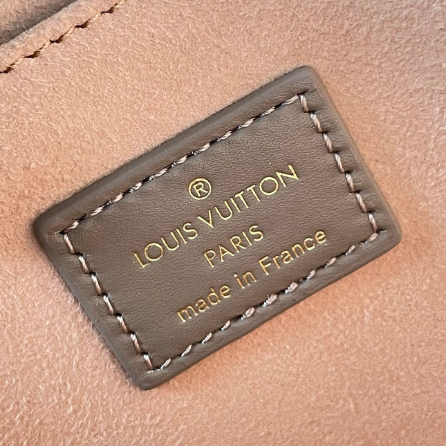 DAUPHINE MM 25 IN MEDIUM BROWN EPI GRAINED CALFSKIN GOLD HARDWARE