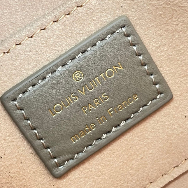 DAUPHINE MINI 20 IN MEDIUM BROWN EPI GRAINED CALFSKIN GOLD HARDWARE