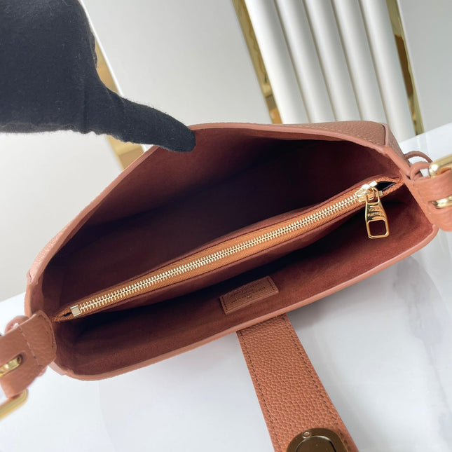 LOW KEY SHOULDER BAG 26 IN COGNAC GRAINED CALFSKIN GOLD BUCKLE