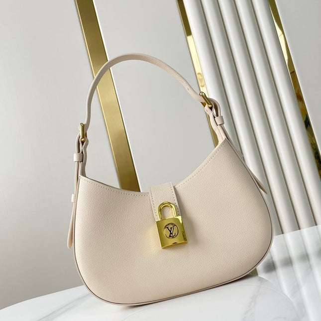 LOW KEY SHOULDER BAG 26 IN QUARTZ GRAINED CALFSKIN GOLD BUCKLE