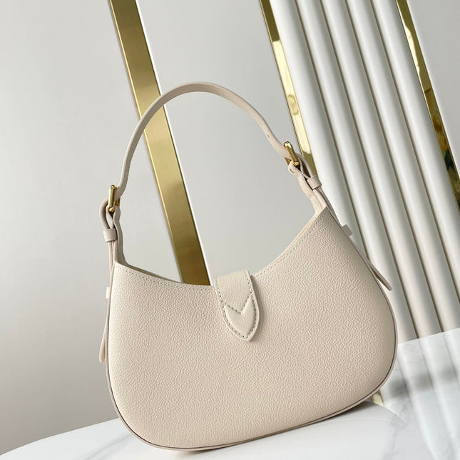 LOW KEY SHOULDER BAG 26 IN QUARTZ GRAINED CALFSKIN GOLD BUCKLE