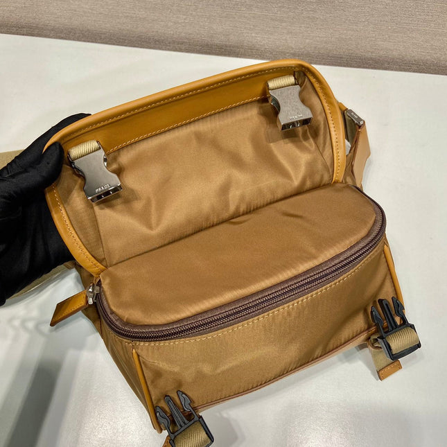 MESSENGER BAG 20 IN CIDER BROWN RE-NYLON AND CALFSKIN TRIM