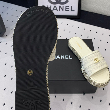 Double CC Women White Slippers Calfskin