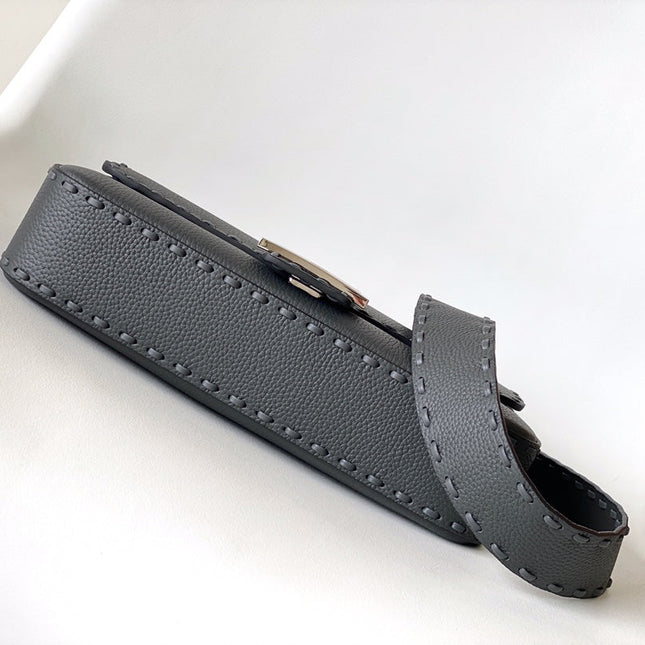 Fend Baguette 27 Bag Black Calfskin Shw
