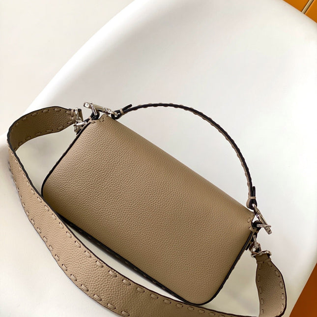 Fend Baguette 27 Bag Brown Calfskin Shw