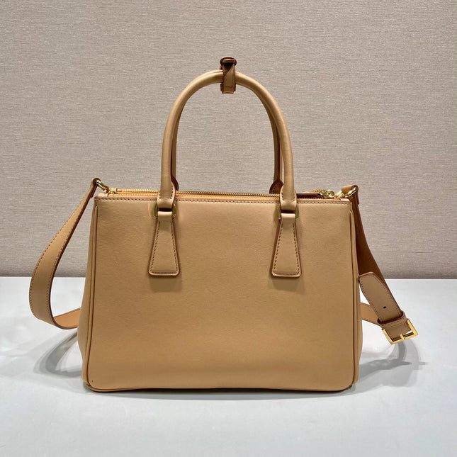 MEDIUM GALLERIA BAG 28 IN CIDER BROWN SMOOTH CALFSKIN GOLD HARDWARE