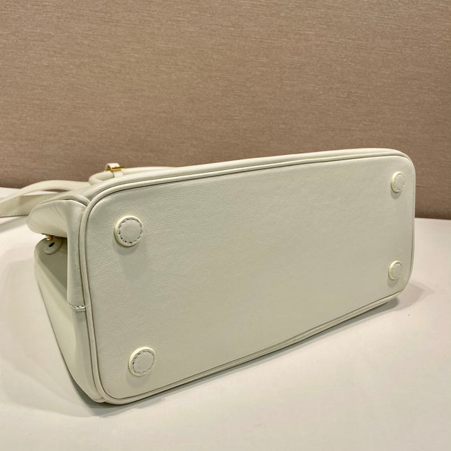 LARGE GALLERIA BAG 32 IN WHITE SMOOTH CALFSKIN GOLD HARDWARE