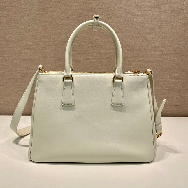 LARGE GALLERIA BAG 32 IN WHITE SMOOTH CALFSKIN GOLD HARDWARE