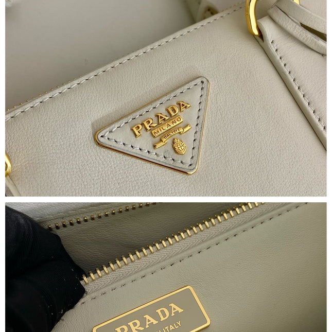 LARGE GALLERIA BAG 32 IN WHITE SMOOTH CALFSKIN GOLD HARDWARE