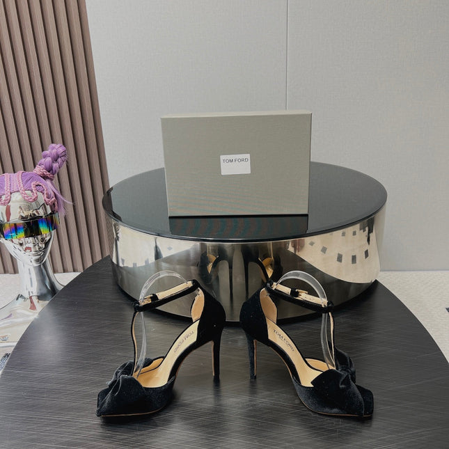 HIGH HEEL 10 SANDAL IN BLACK VELVET WITH BOW