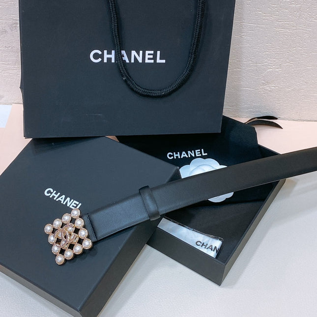 CC BELT 30 MM IN BLACK CALFSKIN GOLD HARDWARE ATTACH PEARLS