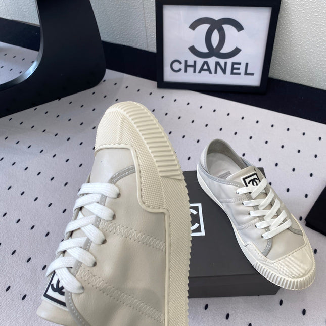 CASUAL SHOES IN GREY LAMBSKIN