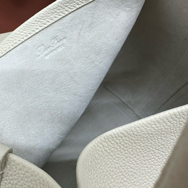 MEDIUM 36 BAG IN WHITE CALFSKIN WITH SILVER HARDWARE