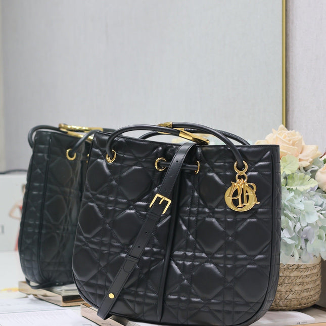 MEDIUM 34 NOLITA BAG IN BLACK MACROCANNAGE CALFSKIN