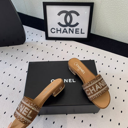 CC RHINESTONE LETTER SLIPPERS CINNAMON BROWN LAMBSKIN