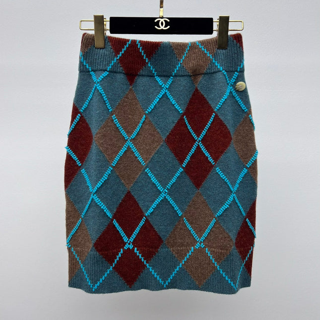 CHANEL 25S ROUND NECK SWEATER SET STYLE 254