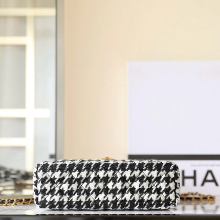 CHANEL 25S KELLY BAG 19 CM IN BLACK MIX WHITE TWEED WITH GOLD HARDWARE