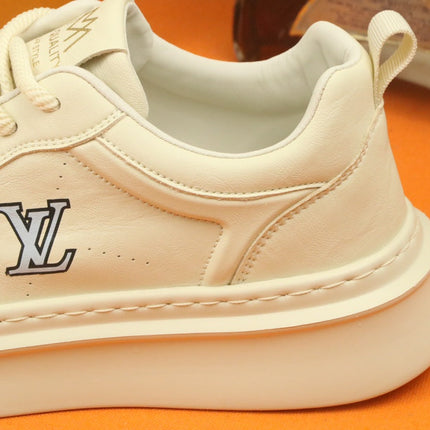LV TRAINER IN BEIGE CREAM CALFSKIN AND GREY LOGO