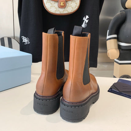 ANKLE BOOTS IN CINNAMON BROWN CALFSKIN