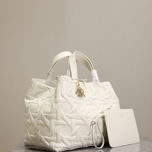 MEDIUM 37 TOUJOURS BAG IN WHITE CANNAGE GRAPHIC LAMBSKIN