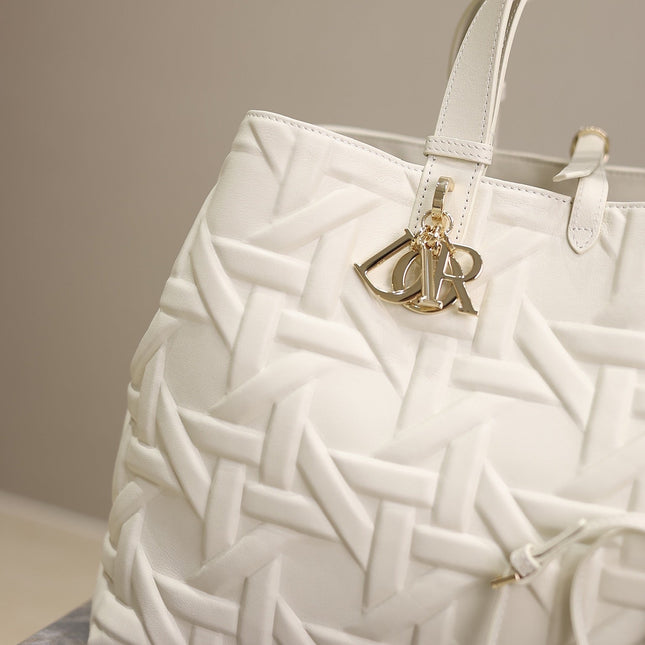 MEDIUM 37 TOUJOURS BAG IN WHITE CANNAGE GRAPHIC LAMBSKIN
