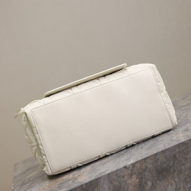 MEDIUM 37 TOUJOURS BAG IN WHITE CANNAGE GRAPHIC LAMBSKIN