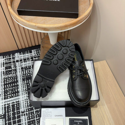 CC OXFORD SHOES IN BLACK CALFSKIN