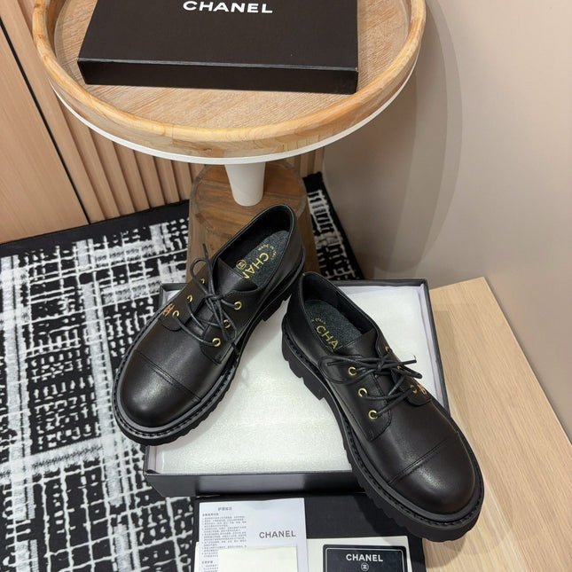 CC OXFORD SHOES IN BLACK CALFSKIN