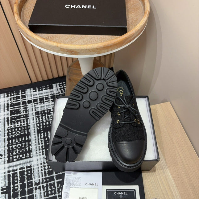 CC OXFORD SHOES IN BLACK TWEED AND CALFSKIN