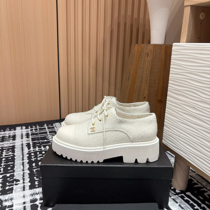 CC OXFORD SHOES IN WHITE TWEED AND CALFSKIN