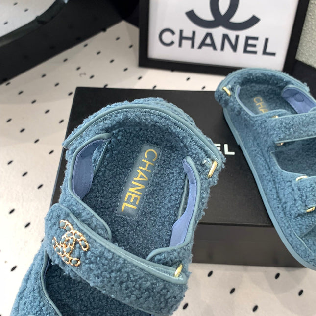 CC DAD SANDAL AEGEAN BLUE LAMB FUR