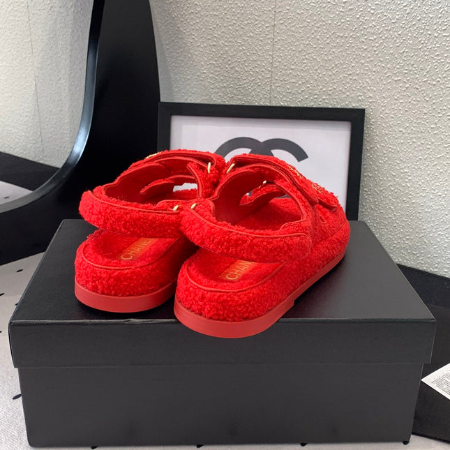 CC DAD SANDAL CRIMSON RED LAMB FUR