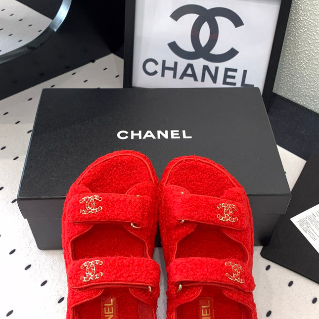 CC DAD SANDAL CRIMSON RED LAMB FUR