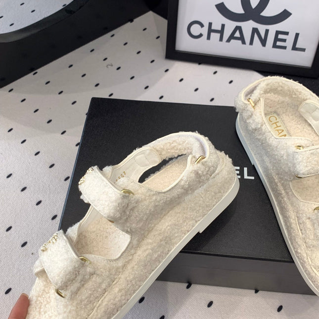 CC DAD SANDAL WHITE LAMB FUR