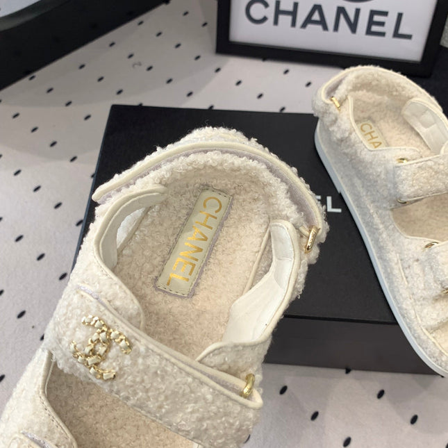 CC DAD SANDAL WHITE LAMB FUR