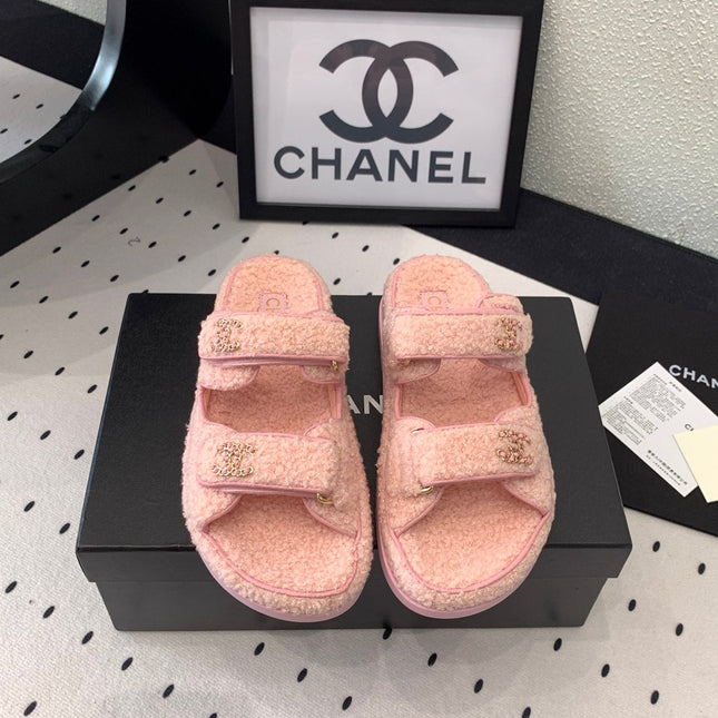 CC DAD SANDAL MULE IN ROSE PINK LAMB FUR