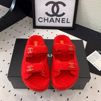 CC DAD SANDAL MULE IN CRIMSON RED LAMB FUR