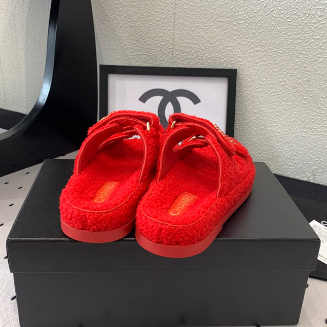 CC DAD SANDAL MULE IN CRIMSON RED LAMB FUR