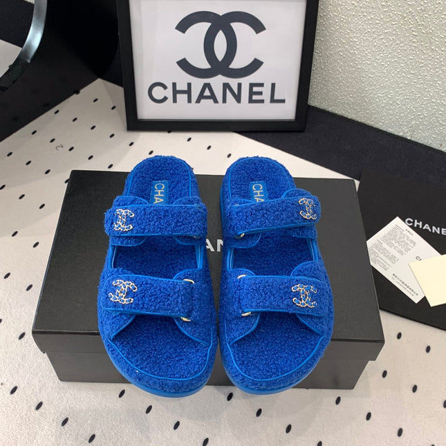 CC DAD SANDAL MULE IN AZURE BLUE LAMB FUR