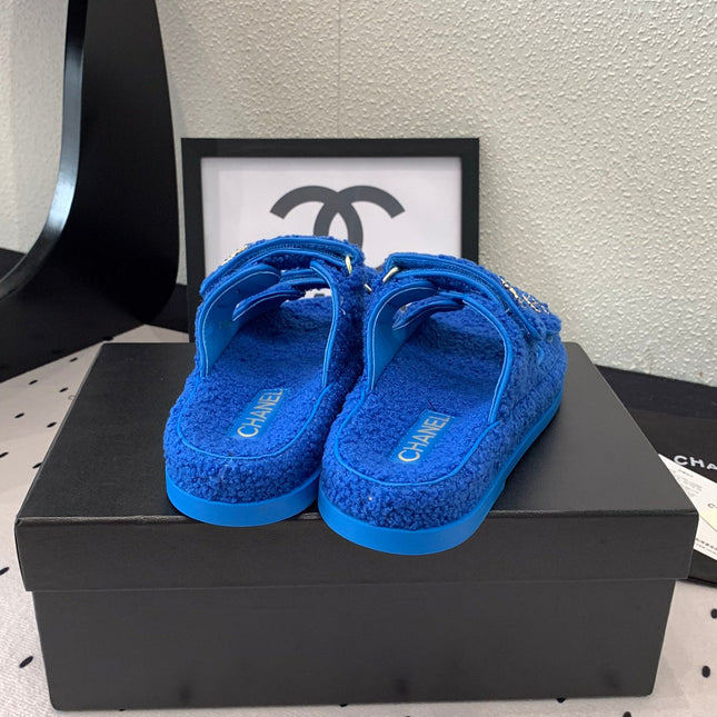 CC DAD SANDAL MULE IN AZURE BLUE LAMB FUR