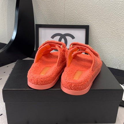 CC DAD SANDAL MULE IN RED ORANGE LAMB FUR
