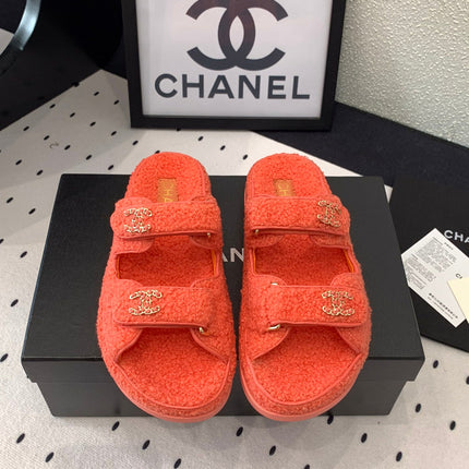 CC DAD SANDAL MULE IN RED ORANGE LAMB FUR