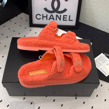 CC DAD SANDAL MULE IN RED ORANGE LAMB FUR