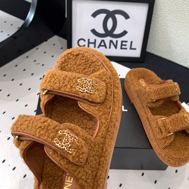 CC DAD SANDAL MULE IN BRONZE BROWN LAMB FUR