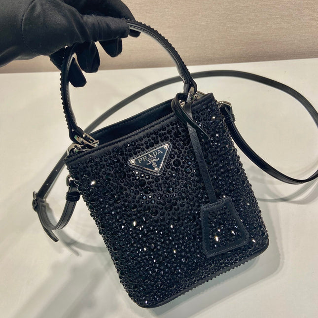 PANIER BUCKET BAG 16 IN BLACK CALFSKIN ATTACHED FULL CRYSTALS