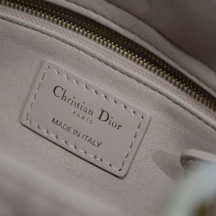 LADY BAG 24 IN BABY PINK QUILTED MACROCANNAGE CALFSKIN SWAMP YELLOW STRAP