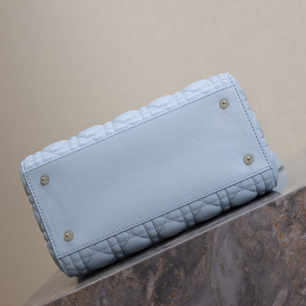 LADY BAG 24 IN BABY BLUE QUILTED MACROCANNAGE CALFSKIN GREEN STRAP