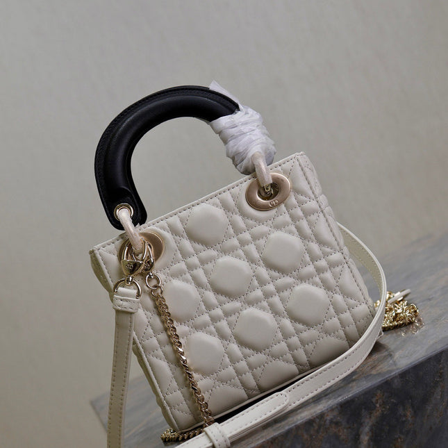 MINI LADY BAG 17 IN WHITE QUILTED MACROCANNAGE CALFSKIN BLACK STRAP