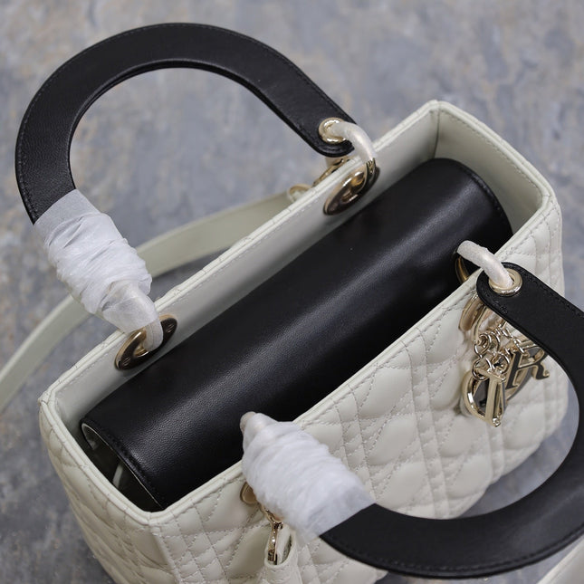 MEDIUM LADY BAG 24 IN WHITE QUILTED MACROCANNAGE CALFSKIN BLACK STRAP