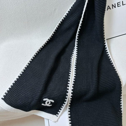 CHANEL 25S SCARF 200 IN CASHMERE 740365